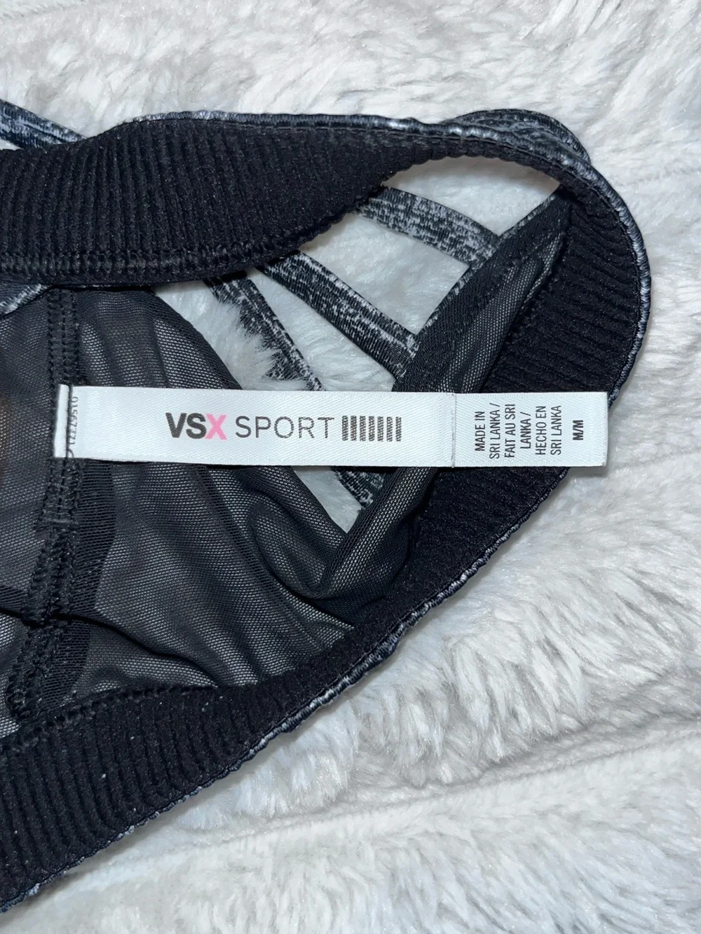 Victoria’s Secret VSX Strappy Back Sports Bra Size M EUC